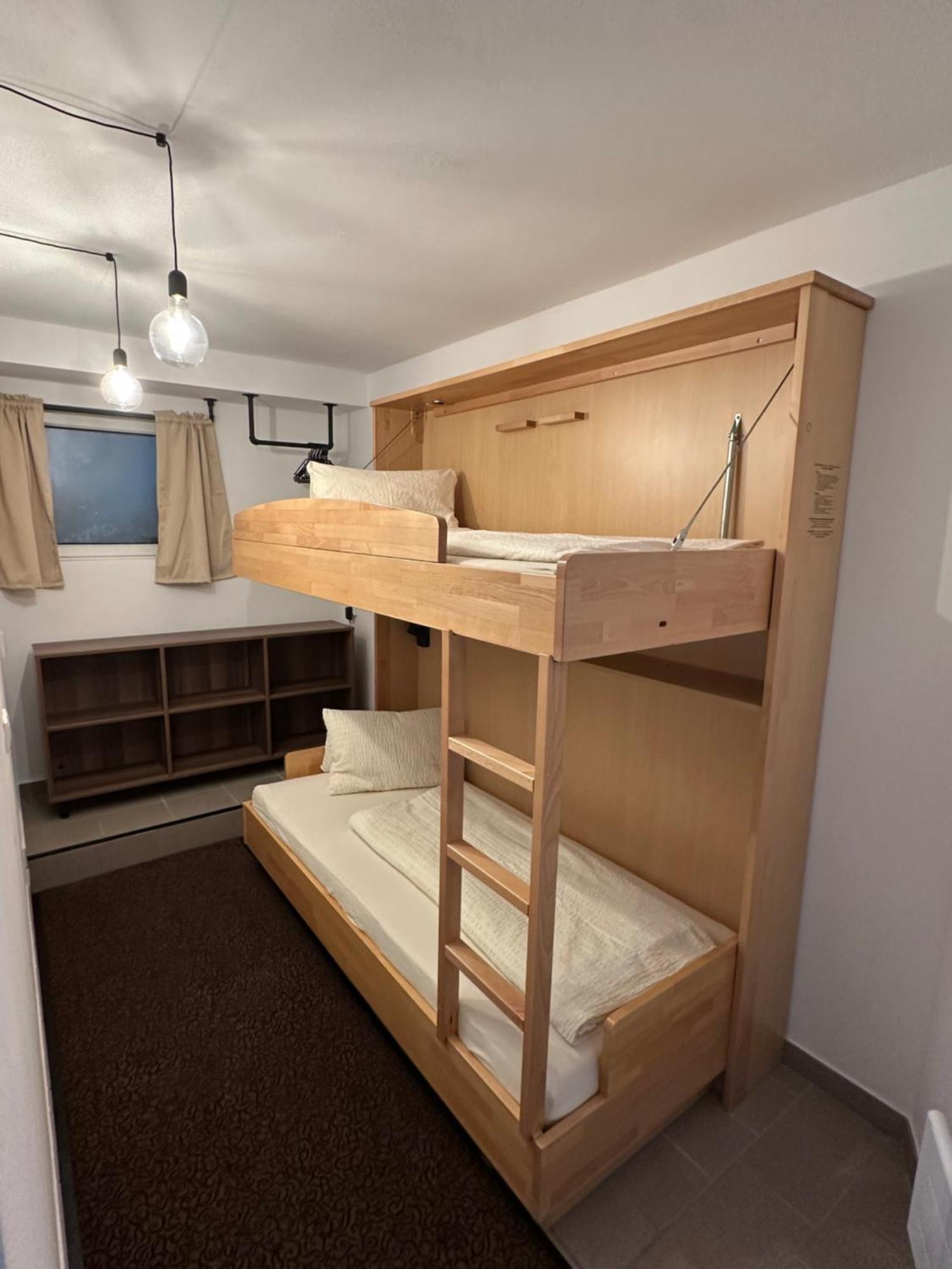 Willi's Apartment *